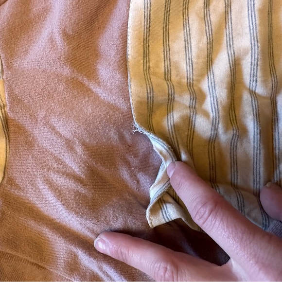 Lulu and Roo outfit Lulu + Roo Hooded Sweatshirt. And pants Girls 3T - Picture 4 of 5